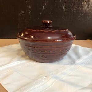 Vintage Marcrest Daisy Dot pattern stoneware covered bowl or casserole dish